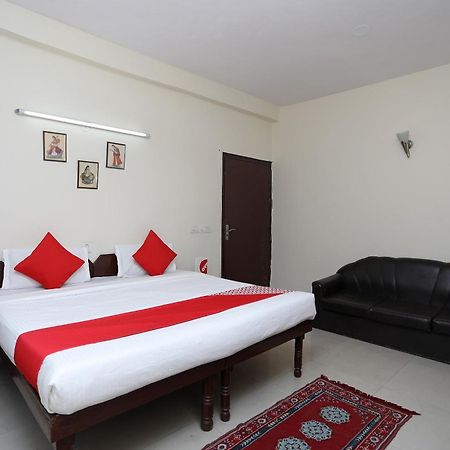 Hotel O Celebration Bnb Home Delhi (National Capital Territory of India) Exterior foto